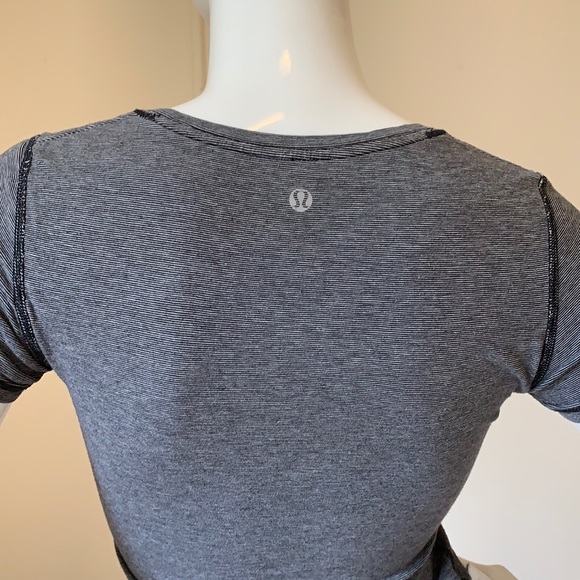 Lululemon shirt - Picture 4 of 4